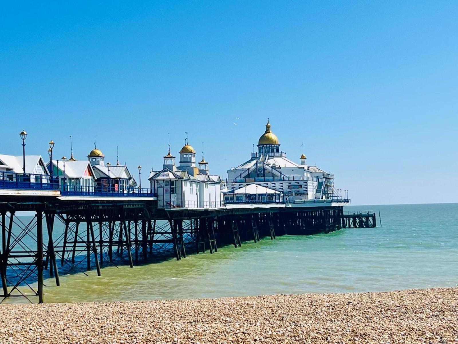 "The Quirky" Seafront Apartment イーストボーン エクステリア 写真